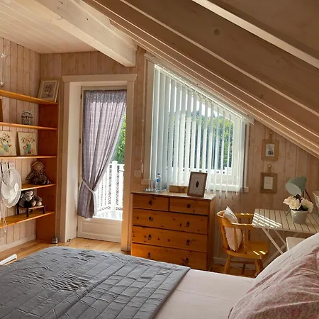 Tulipes Et Cetera Πανσιόν 3*